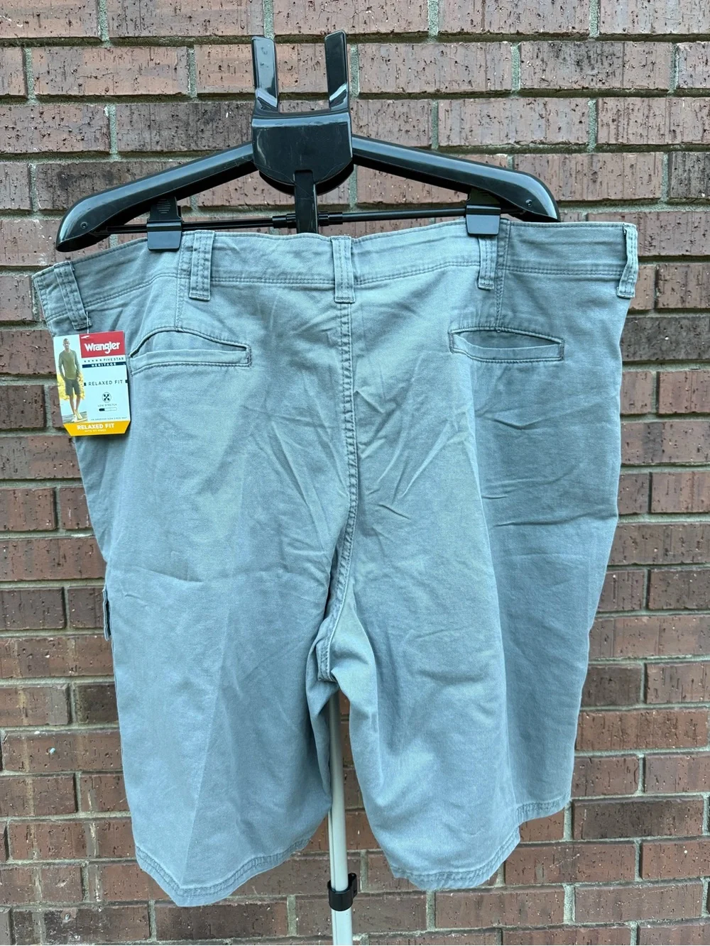 Wrangler Five Star Heritage Relaxed Fit Cargo Shorts Gray Flat Front Size 46 New